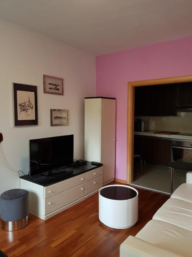 Apartment And Room Marija Krk Town Bagian luar foto