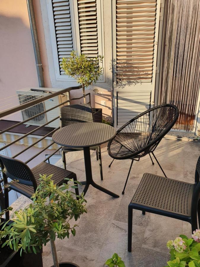 Apartment And Room Marija Krk Town Bagian luar foto