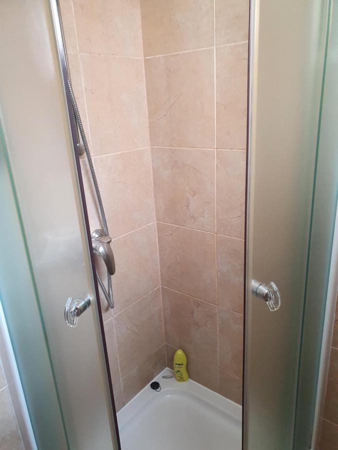Apartment And Room Marija Krk Town Bagian luar foto