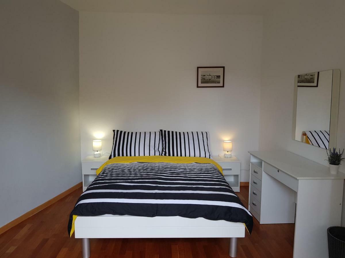Apartment And Room Marija Krk Town Bagian luar foto